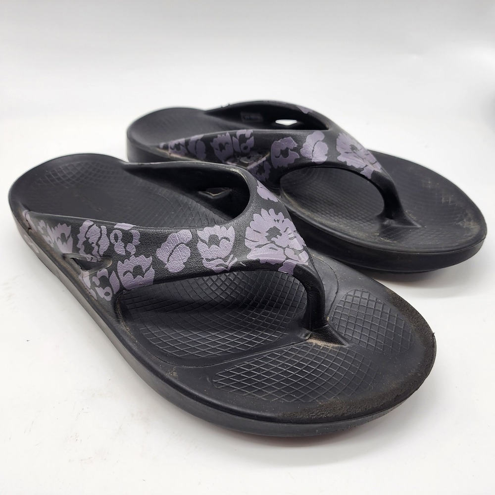 OOFOS OOlala Recovery Thong Sandal Women's 11 Black Purple Floral Comfort
